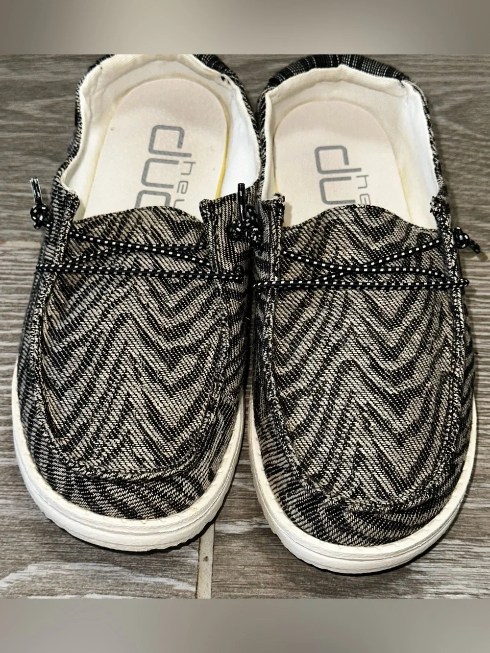Hey Dude Kids Wendy Youth Girls Sz Y3 Woven Zebra Stripes Slip On Casual Shoes